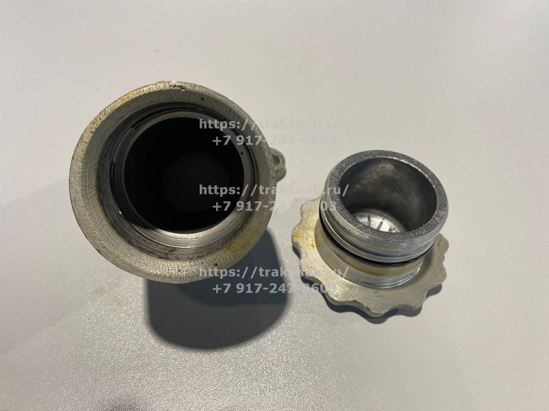 Горловина маслозаливная — 4