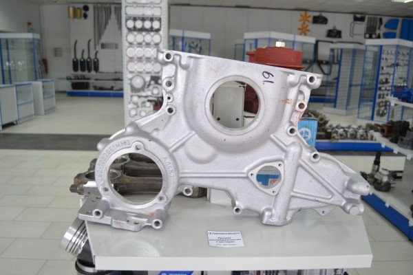 Крышка распределительных шестерен МТЗ-1221 — 1