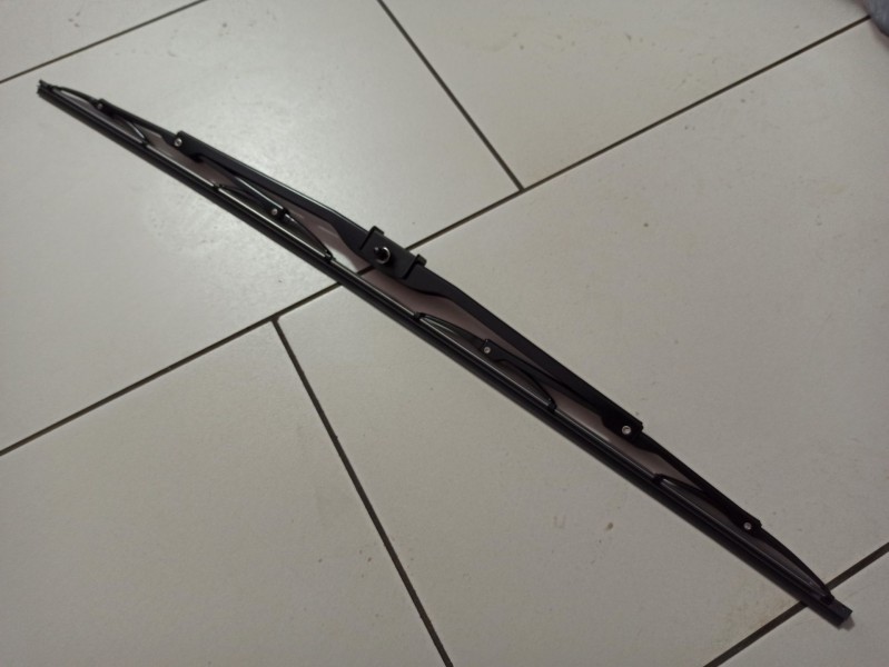 Щётка переднего стеклоочистителя 650мм — 1