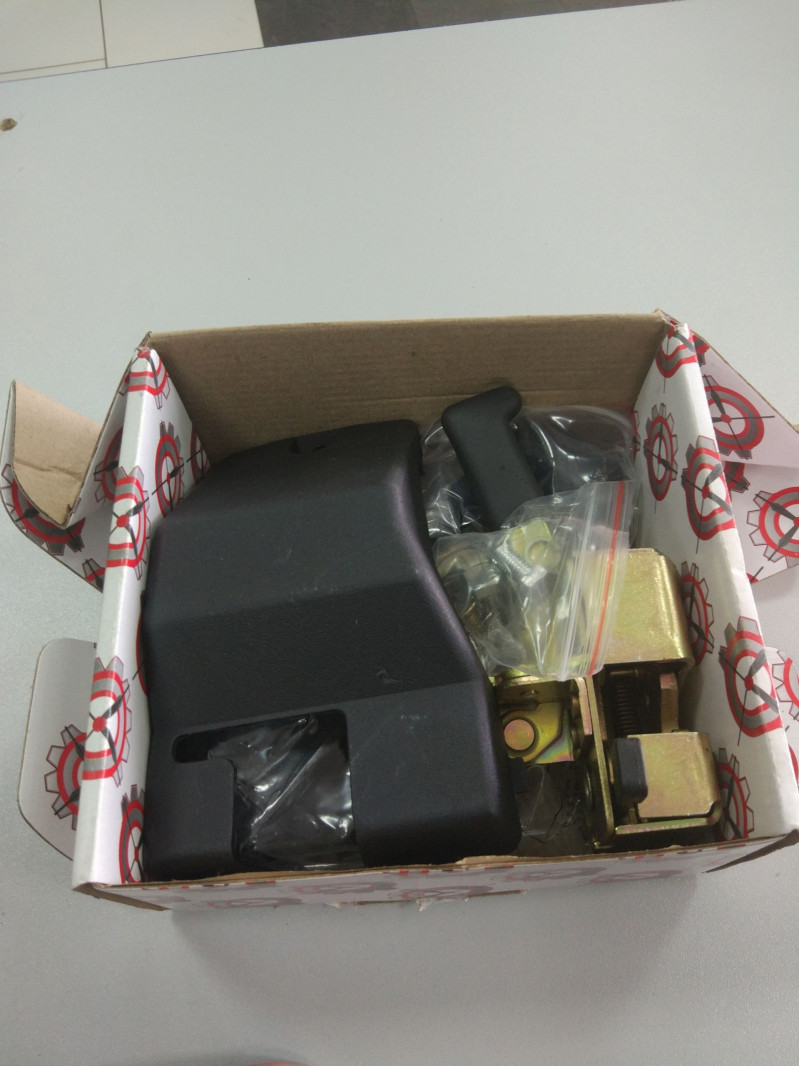 Замок двери левой в сб. — 1