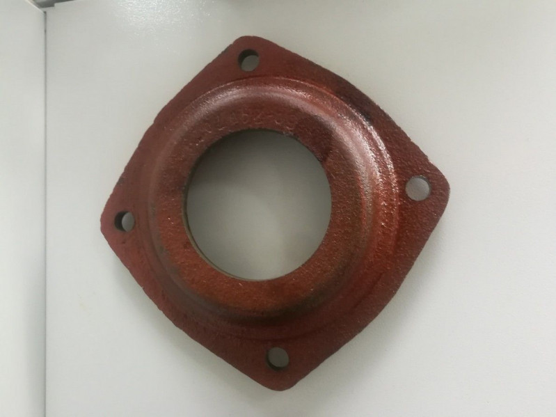 Крышка рукава МТЗ-82 (аналог) (не исп) — 1